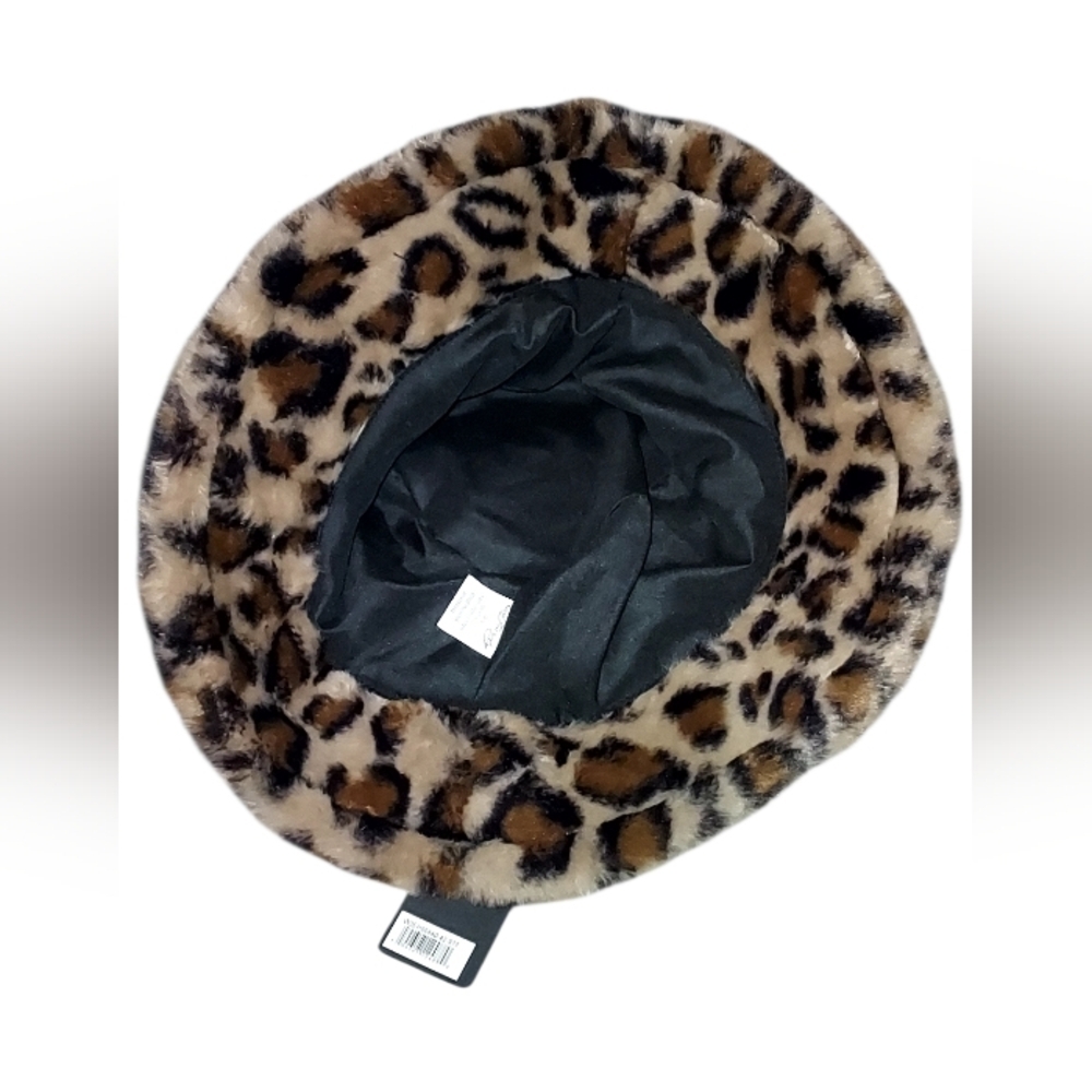 Ed Hardy Leopard Print Fur Bucket Hat - Picture 2 of 4